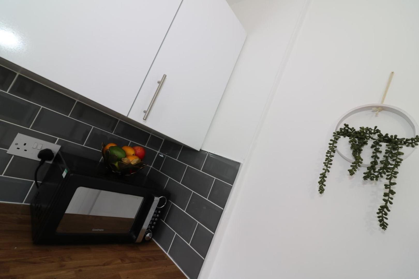 Signature - Gartlea House Appartement Airdrie Buitenkant foto